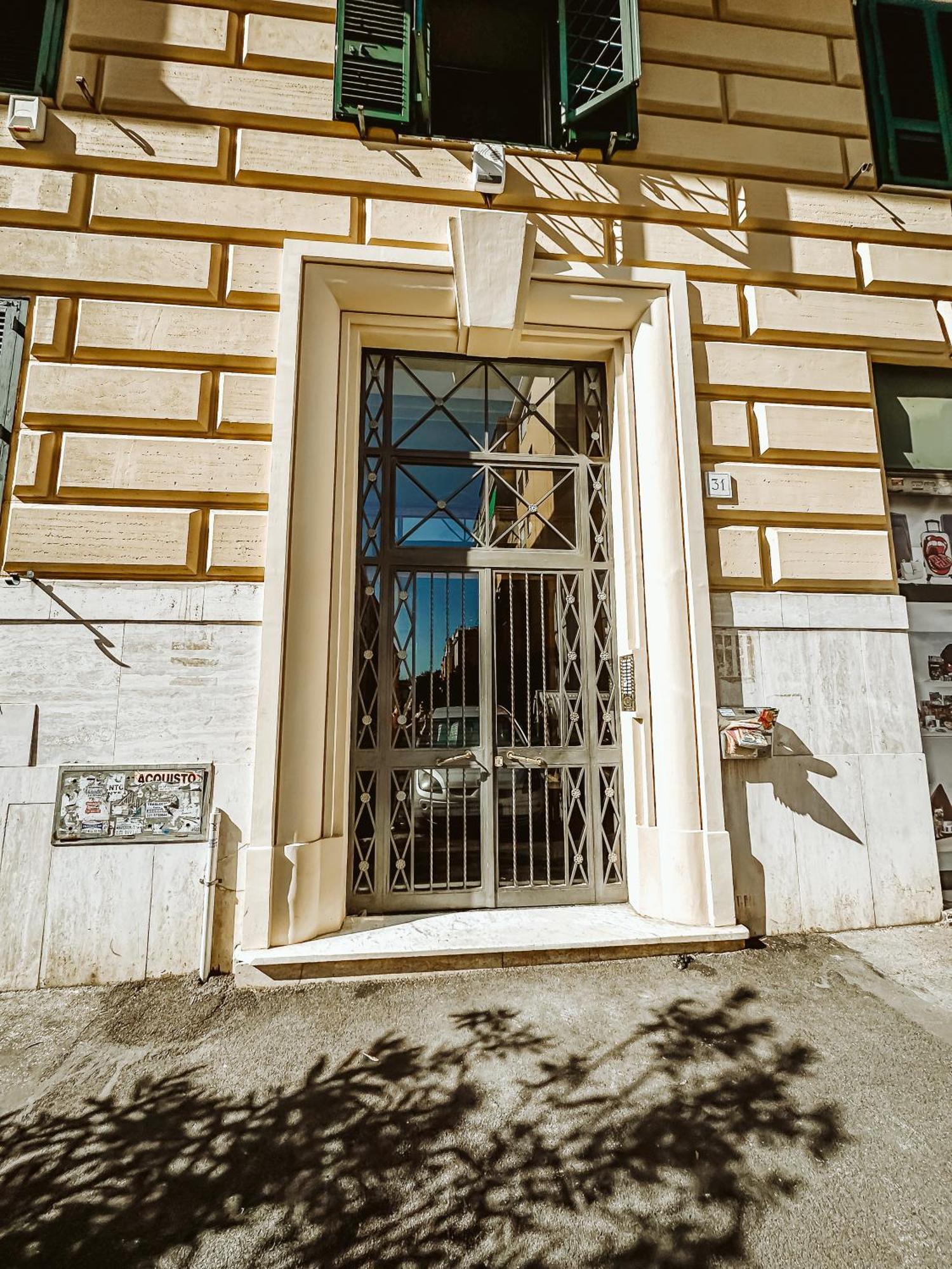 Azzurra B&B - Metro Lodi ローマ エクステリア 写真
